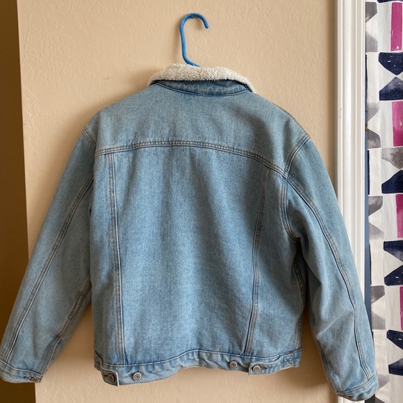 Brandy Melville Sherpa Lined Jean Jacket - Picture 3 of 3